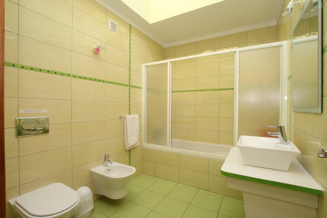 Full Private 300Sqm Villa Jacuzzi Heated Pool Ideal & Quiet Location Albufeira Extérieur photo